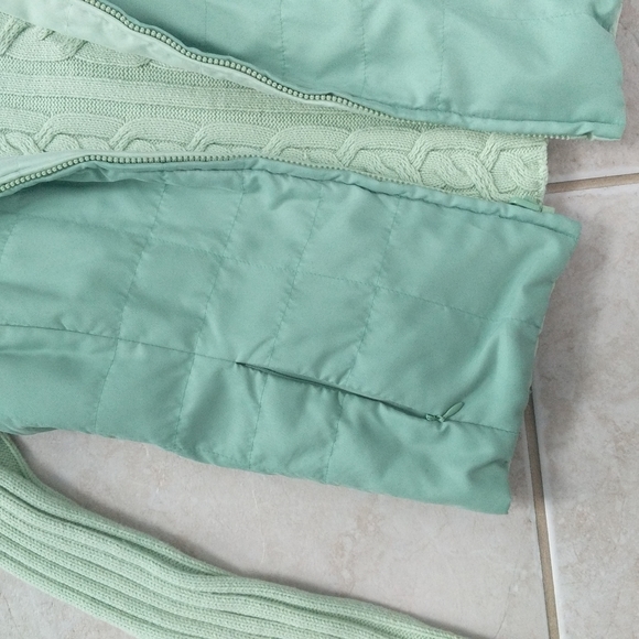Women's small mint green sweater and reversible vest - Picture 2 of 12